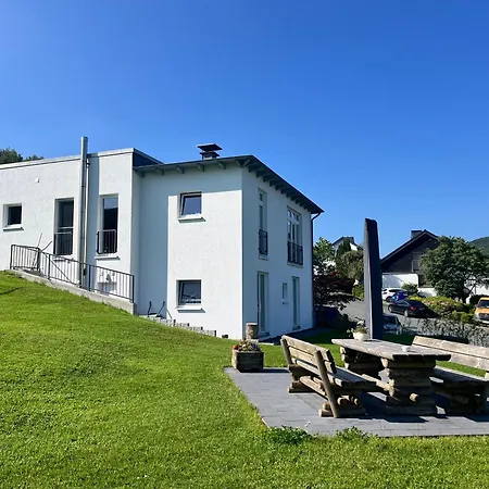 17 Am Berg Апартаменты *